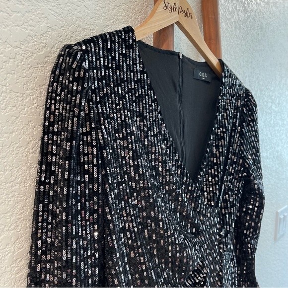 O.P.T. Black Sequin Velvet Long Sleeve Mini Dress Size Medium - Picture 10 of 15